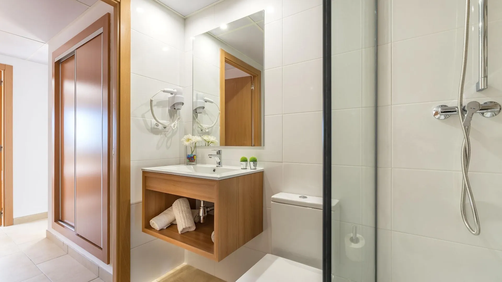 Apartaments Condado Lloret de Mar 0*,