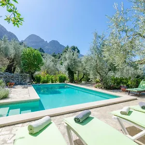 S'olivaret Villa Fornalutx